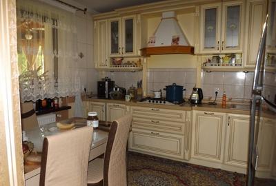 Casă individuală cu 7 camere cu Canalizare în Săcele - 3