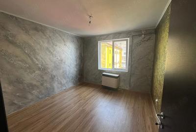 Apartament cu 2 camere semidecomandat în Hristo Botev - 3