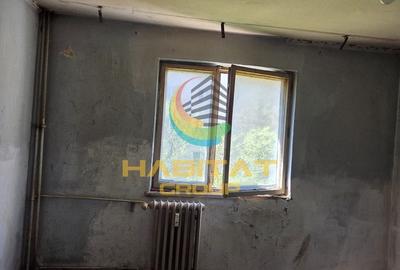 Apartament cu 2 camere semidecomandat în Berceni