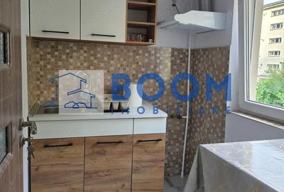 Garsonieră decomandată în Central