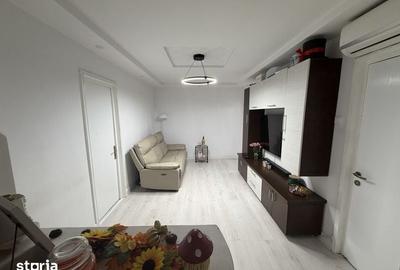 Apartament cu 3 camere semidecomandat în Gării