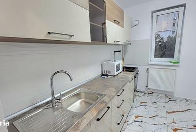 Apartament cu 2 camere semidecomandat în Tomis II