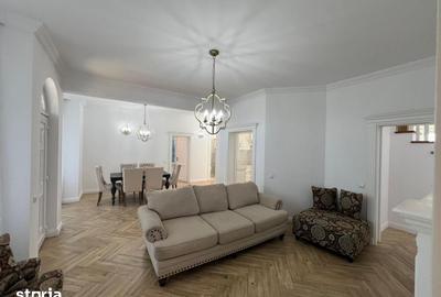 Casă cu 6 camere cu Teren 1500 Mp în Central - 16