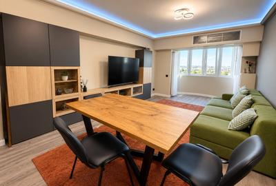 Apartament cu 4 camere decomandat, mobilat în Nicolina