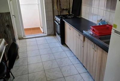 Apartament cu 3 camere decomandat în Semicentral