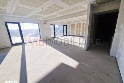 Spațiu comercial, de 96 mp, în Străulești