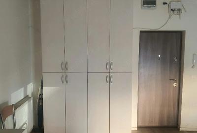 Apartament cu 2 camere decomandat în Girocului