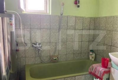 Casă cu 6 camere cu Teren 1000 Mp în Central - 1