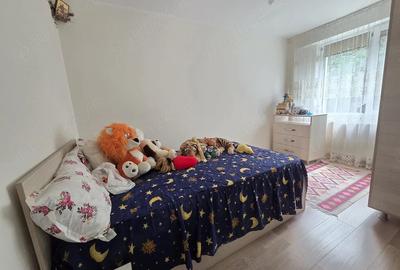 Apartament cu 3 camere semidecomandat în Micro 17 - 16