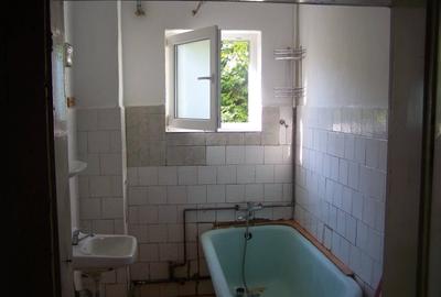 Garsonieră decomandată în Central - 4