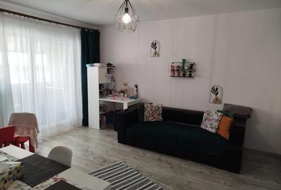 Apartament cu 2 camere decomandat, mobilat în Florești