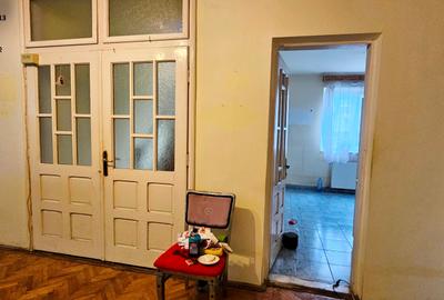 Casă cu 3 camere cu Canalizare în Sărata - 2