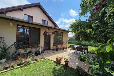 Casă cu Teren 400 Mp în Central - 3