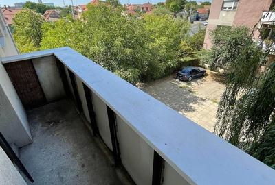 Apartament cu 4 camere decomandat în Micro 16 - 9