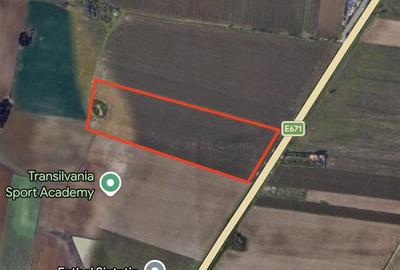 Teren intravilan de 24457 mp, în Centura