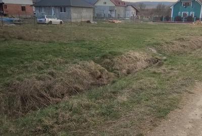Teren de 965 mp, în Central - 2