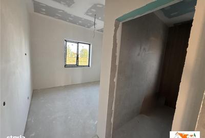 Casă cu 4 camere cu Teren 399 Mp în Central