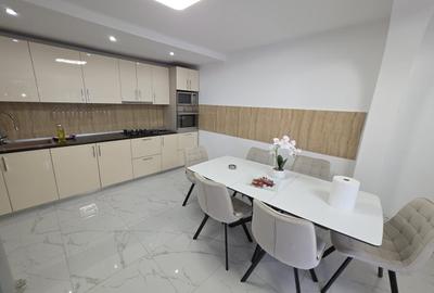 Casă cu 5 camere cu Teren 250 Mp în Rahova - 5