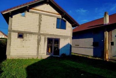Casă cu 3 camere în Livada - 3