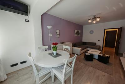 Apartament cu 2 camere în Micro 17