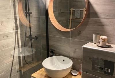 Apartament cu 2 camere semidecomandat în Panduri
