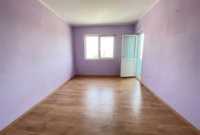 Apartament cu 2 camere decomandat în Canta