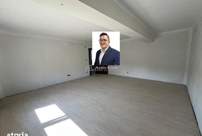 Casă cu 7 camere decomandat cu Teren 600 Mp în Central