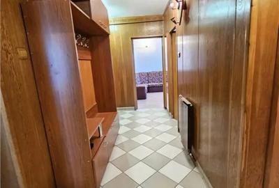 Apartament cu 4 camere decomandat în Calea București - 2