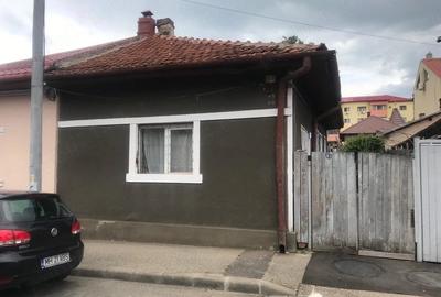 Casă cu 3 camere cu Teren 225 Mp în Aluniș