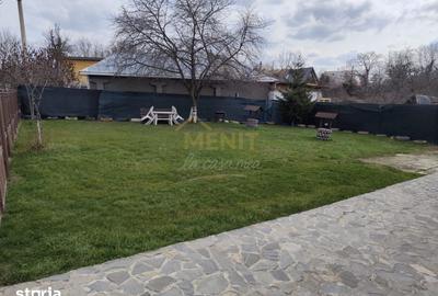 Casă cu 3 camere cu Teren 1364 Mp în Central - 11