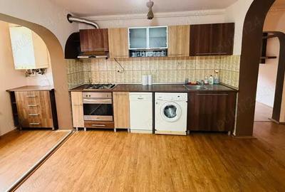 Apartament cu 2 camere decomandat în Central - 4