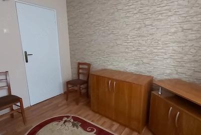 Apartament cu 3 camere semidecomandat în Central - 3