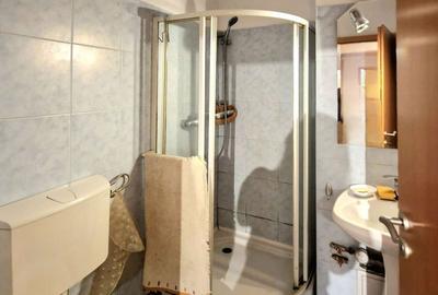 Apartament cu 4 camere decomandat în Steaua