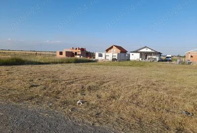 Teren de 522 mp, în Sânmihaiu Român - 2