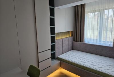 Apartament cu 3 camere decomandat în Livezeni - 3