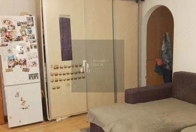 Apartament cu 2 camere semidecomandat în Brâncoveanu