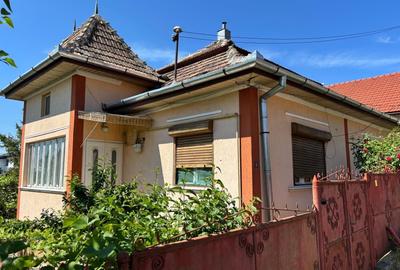 Casă cu 3 camere în Central