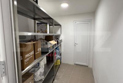 Spațiu comercial, de 200 mp, în Central - 9