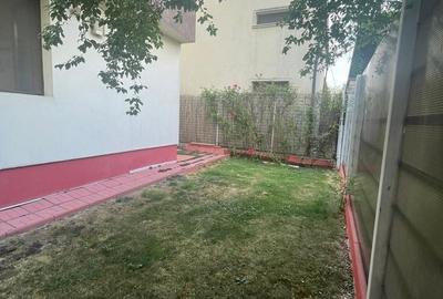 Casă cu 4 camere în Dobroești