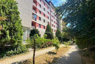 Apartament cu 2 camere semidecomandat, mobilat în Soarelui