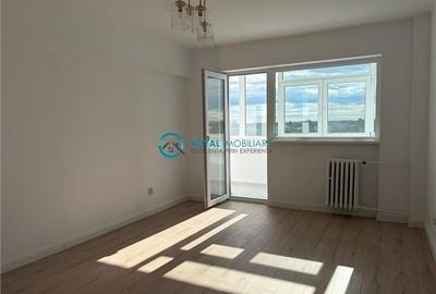 Apartament cu 2 camere decomandat în B-dul București