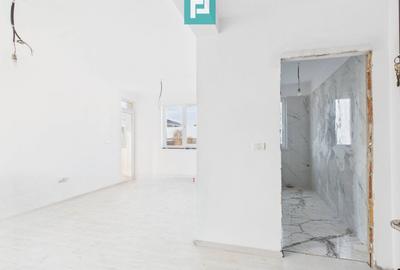Penthouse cu 2 camere decomandat în Chișoda - 2