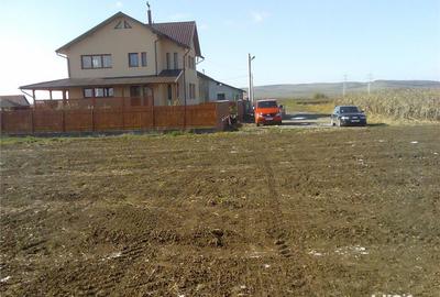 Teren de 3935 mp, în Nazna - 5