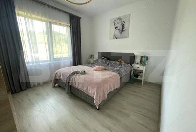 Casă cu Teren 680 Mp în Crișeni - 14