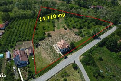 Casă cu 4 camere în Bujoreni - 1