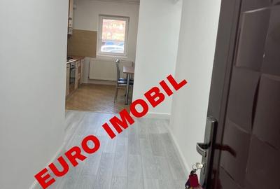 Apartament cu 3 camere în Central - 1