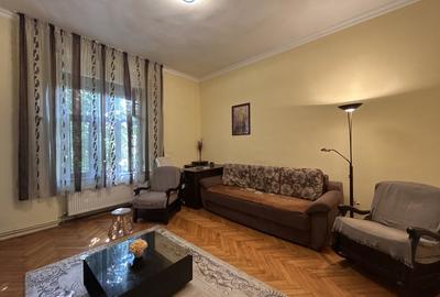 Apartament cu 3 camere semidecomandat, mobilat în Bălcescu - 1