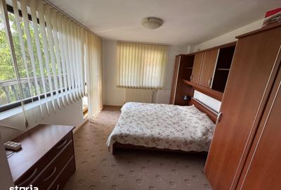 Casă cu 8 camere cu Teren 815 Mp în Sinaia