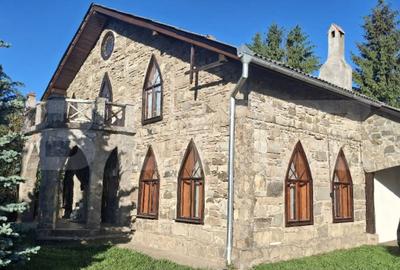 Casă cu 3 camere cu Teren 451 Mp în Central