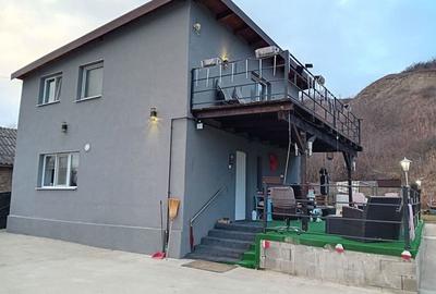 Casă cu 4 camere cu Teren 9000 Mp în Turda - 3
